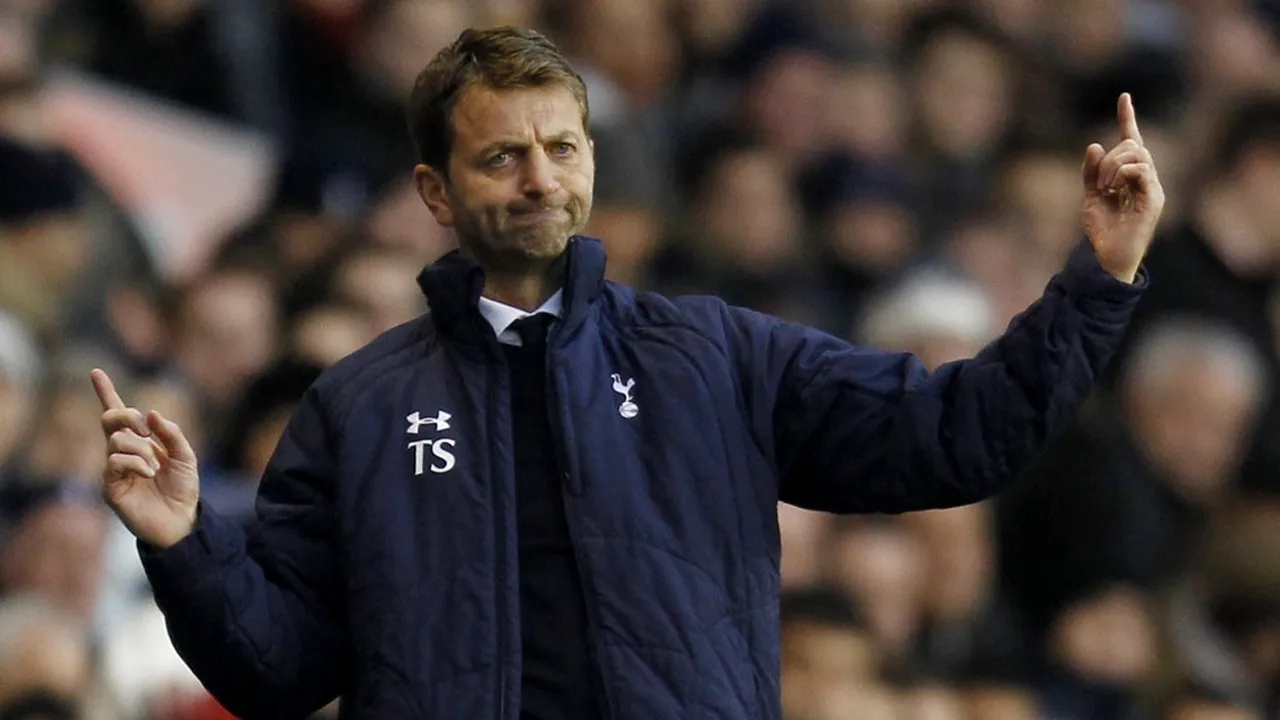 VIDEO - Sherwood, surprins de Paulinho: 