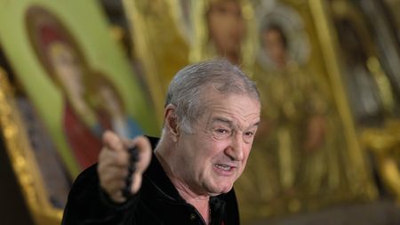 „M-a sunat Gigi Becali și mi-a zis să nu mă mai duc la bază. Am greșit moral față de ei, nu am fost corect”. Fotbalistul FCSB a semnat cu rivala CFR Cluj în mare secret și a declanșat unul dintre cele mai mari scandaluri între cele două cluburi