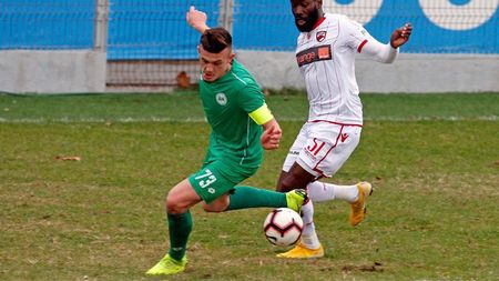 Cât de pregătit e Gregory Tade? Mărturia sinceră a antrenorului care l-a înfruntat în primul meci jucat la Dinamo: "Așa mi s-a părut!"