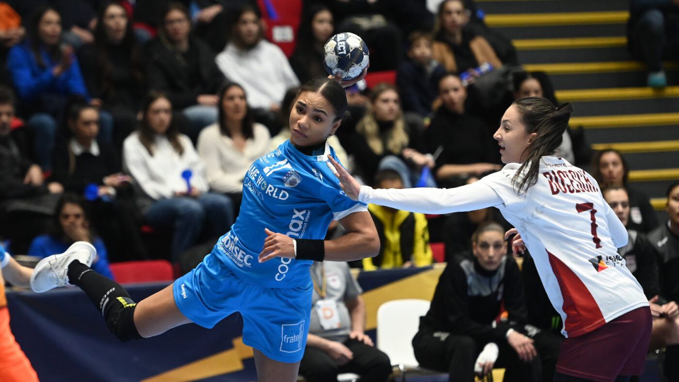 Nebuloasă în handbal sau presiuni de la granzii CSM București, Rapid, Brăila și Dinamo? Câți străini au voie pe parchet în campionatul intern? Federația a postat pe site o formulare stranie: „Total sportivi participanți care pot evolua pe teren" | EXCLUSIV