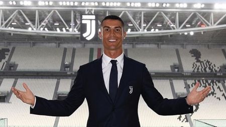 "Juventin pur-sânge!". Cristiano Ronaldo a fost "botezat" | GALERIE FOTO 