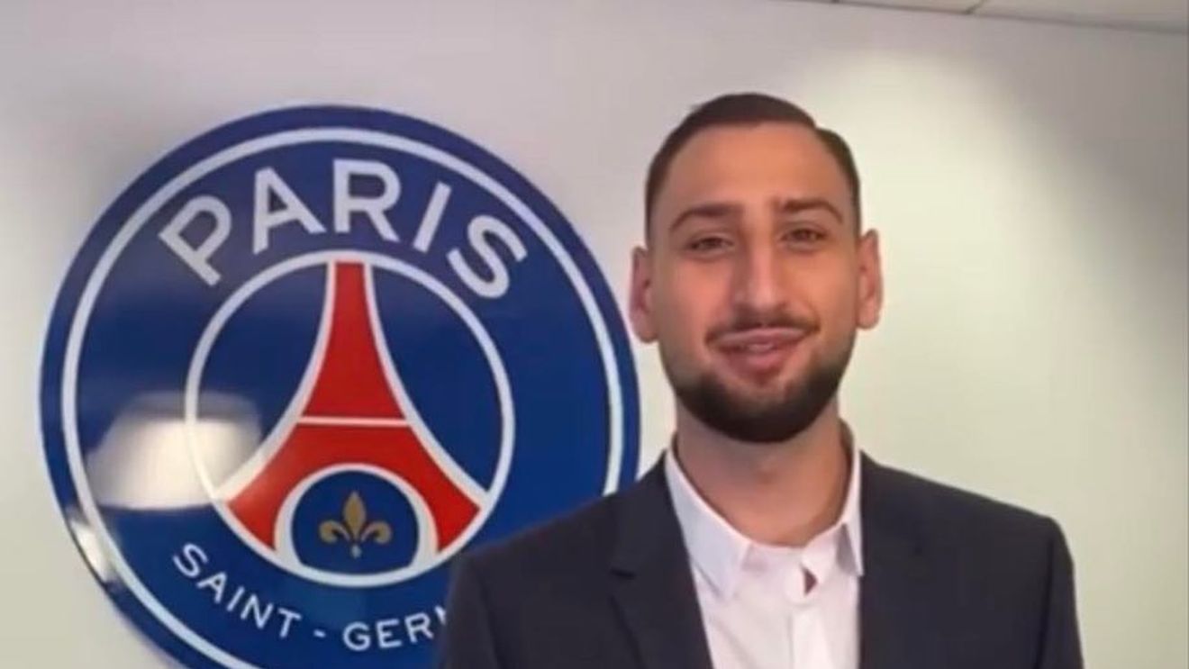 OFICIAL | Gianluigi Donnarumma, cel mai bun fotbalist de la EURO 2020, a semnat cu PSG | FOTO