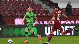Deian Sorescu a pus tunurile pe arbitrul Marcel Bîrsan, după CFR Cluj - Dinamo: „Eliminările au fost penibile!”