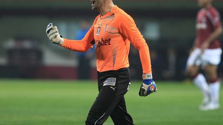 Scenariu MAFIOT la Rapid: Dani Coman l-a UMILIT pe Zotta!** L-a tras de perciuni și i-a zis: "Ai juma' de oră să pleci!"