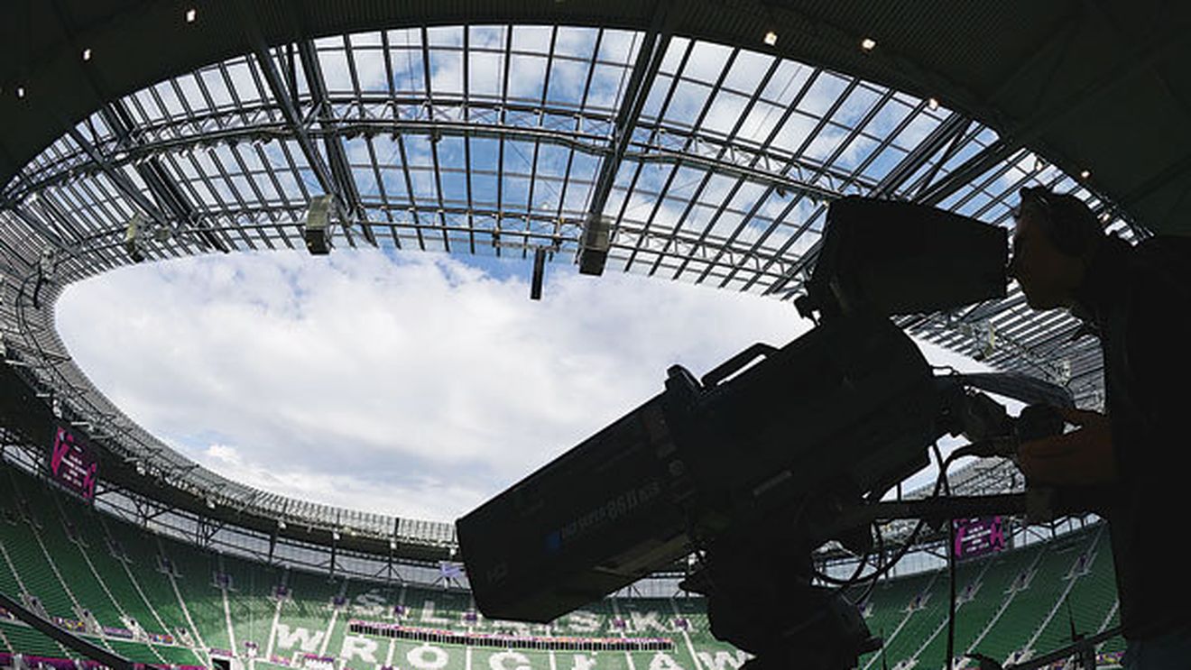 Guvernul ar putea garanta pentru TVR! Postul național vrea cu orice preț să transmită UCL după ce sezonul trecut a suferit pierderi de 37 de milioane de â‚¬