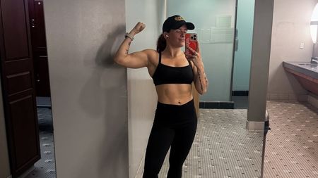 Campioana e acuzată de fostul iubit că l-a bătut. A adus dovezi foto: „M-ai lovit!”