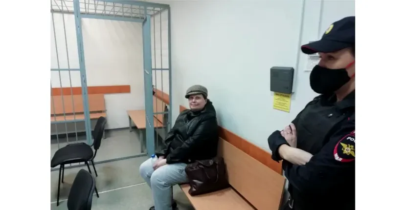 O rusoaică care i-a urat lui Vladimir Putin să ardă în iad este acuzată de terorism. Nu poate fi mai rău!