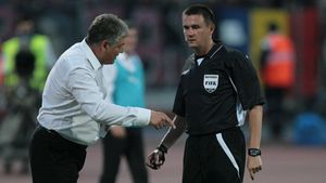 "Deciziile arbitrului sunt definitive! Nu se poate anula o sancțiune decât dacă se vede la TV că e alt jucător!" VEZI REGULAMENTUL