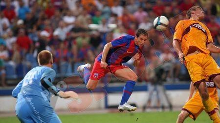 "Steaua e de admirat! **Ne-a predat o lecție de fotbal!"