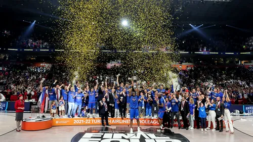 Anadolu Efes, din nou regina Euroligii la baschet masculin în fața a 20.000 de spectatori la Belgrad! Povestea echipei din Turcia care a reușit să-și apere trofeul | VIDEO