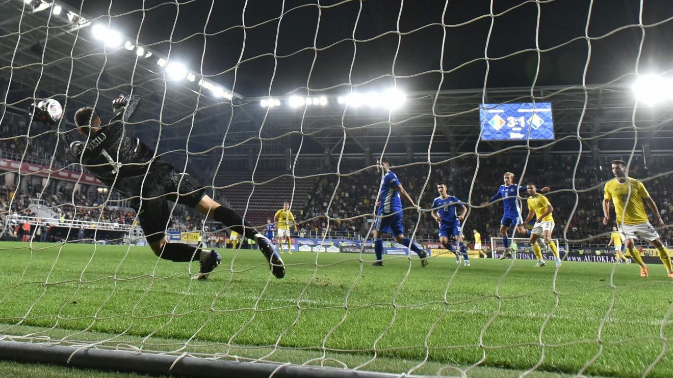 Bosnia vine la București cu un singur jucător din campionatul intern. Veteranul Dzeko, în fruntea lotului primului adversar al României din preliminariile CM 2026