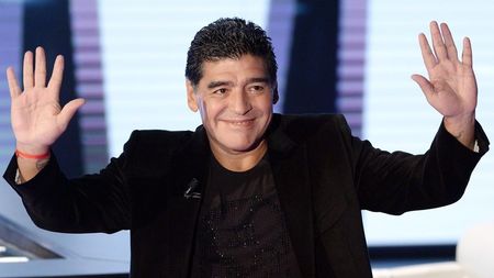 FOTO | Maradona a lovit din nou. E incredibil de ce a fost în stare "butoiașul atomic". E știrea momentului