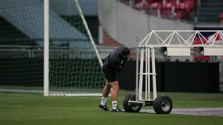 Impresionați** de ArenA