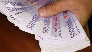 A pierdut 5.000.000 de euro în afaceri și l-a scos din minți pe cel mai bogat ucrainean, dar se mândrește cu fiul său, care e dezvoltator imobiliar: „Banii nu sunt ai lui, sunt ai familiei”