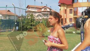 FOTO EXCLUSIV** Momente de groază pentru Sorana Cîrstea! Un camion al armatei, PLIN CU MUNIȚIE, a intrat  cu viteză în vila ei! Șapte oameni răniți