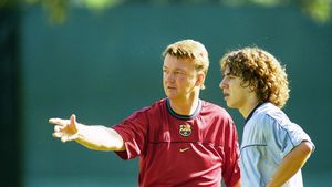 "De ce nu te tunzi? N-ai bani?". BarÃ§a a fost la un pas să renunțe la Puyol în 1998. Cursul carierei sale putea fi schimbat de Louis van Gaal