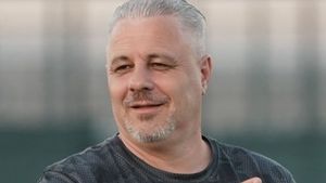 Șumudică a ales unde vrea să antreneze, după ce l-a refuzat pe Gigi Becali: „Vă iubesc! Sunteți în inima mea”