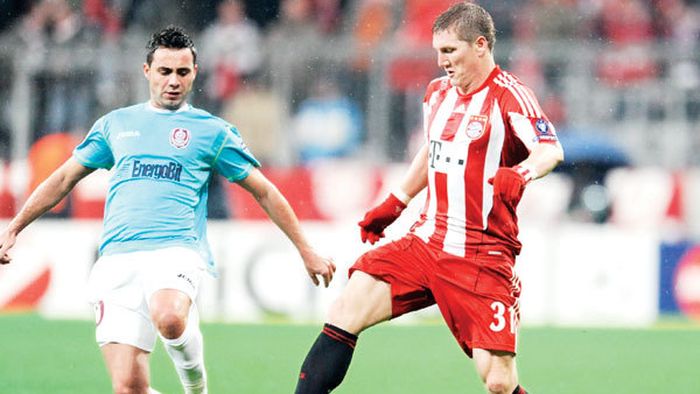 Clujenii sunt tratați de Bayern, "câinii" de turci!** Liviu Ganea a fost coleg de salon cu "Schweini"