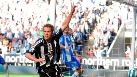 Owen va semna cu Manchester!