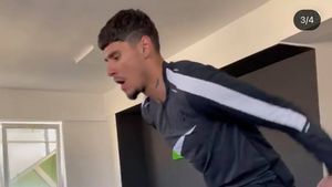 Florinel Coman își pregătește revenirea! Unde merge „perla” lui Gigi Becali pentru a se pune pe picioare | VIDEO & FOTO