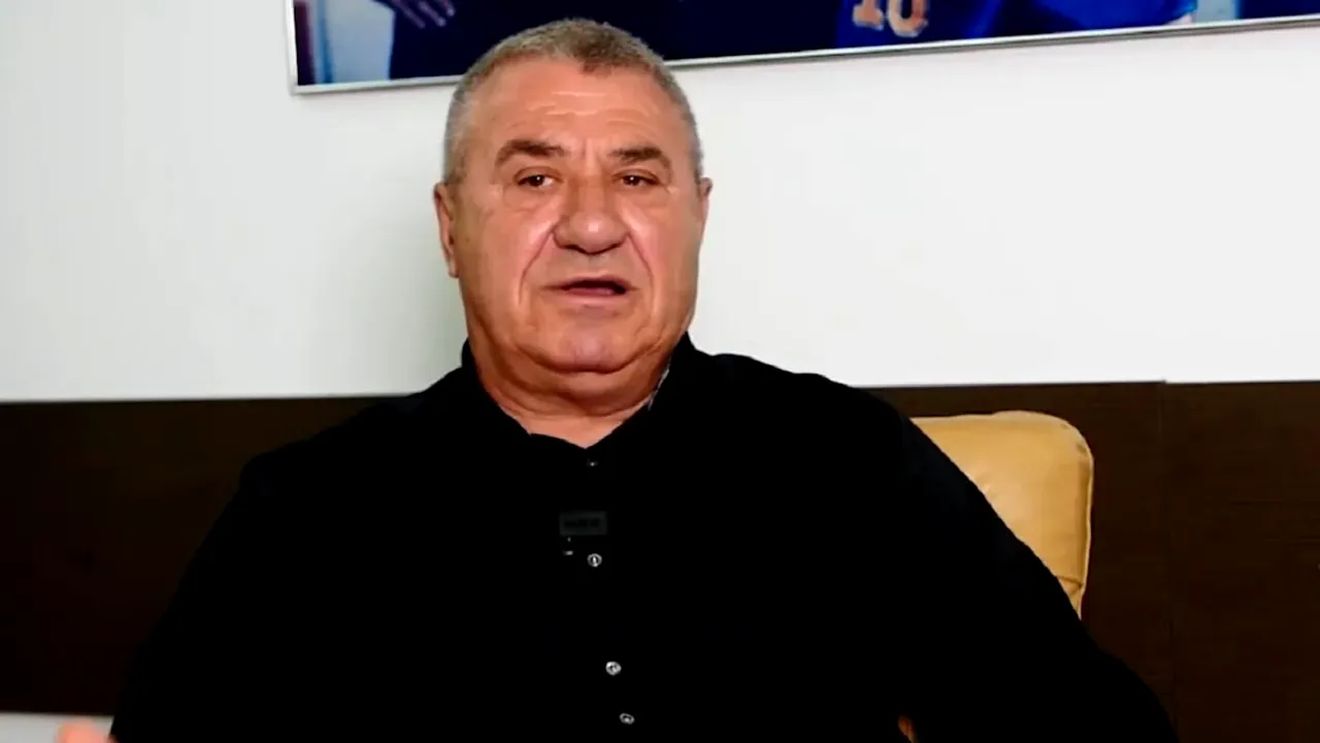 „Uitaţi-vă cum arată! Ce fizic are". „Bestia" din fotbalul românesc l-a lăsat mască pe Victor Becali