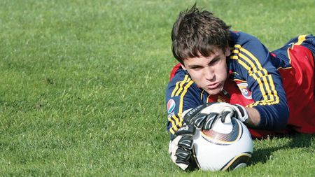 "Silviu Lung Jr. a avut oferte concrete de la Everton și Hamburg!** Va ajunge un portar mare"