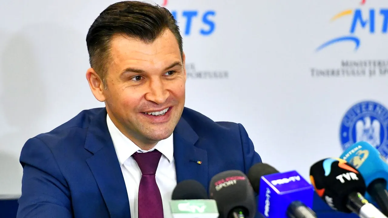 Ministrul Ionuț Stroe, glume după ce a rămas în chiloți în direct la TV. „Să repetăm acest interviu în weekend!”? | VIDEO EXCLUSIV ProSport LIVE