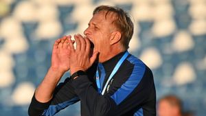 Emil Săndoi a dat verdictul în privința lui Billel Omrani după amicalul cu Sheriff Tiraspol. „Nu mă așteptam”. Pe cine a mai remarcat tehnicianul Iașiului. EXCLUSIV