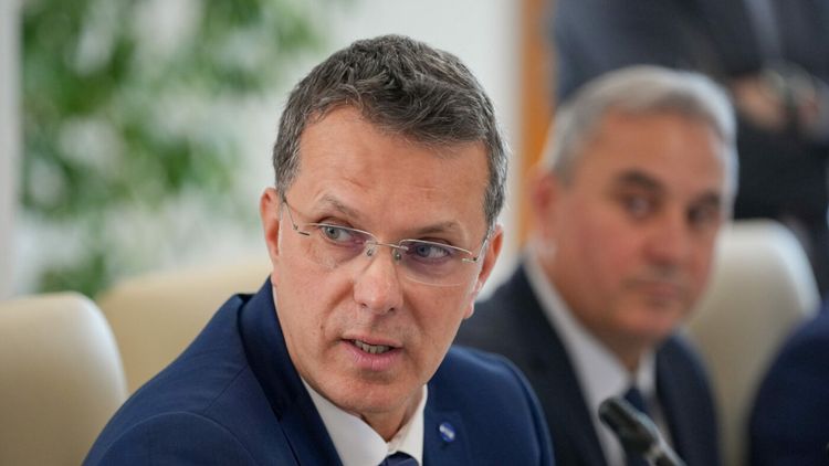 Se alege praful de promovarea CSA Steaua după ce ministrul Ionuț Moşteanu a demisionat de la MApN