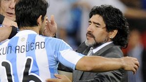 Aguero își venerează socrul:** "Maradona e un GENIU, e UNIC! E o lipsă de respect când sunt comparat cu el!"