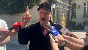 Gigi Becali nu l-a iertat pe Ionel Dănciulescu. Miliardarul a reacționat așa când l-a văzut în studio: „Ai făcut o greșeală!”