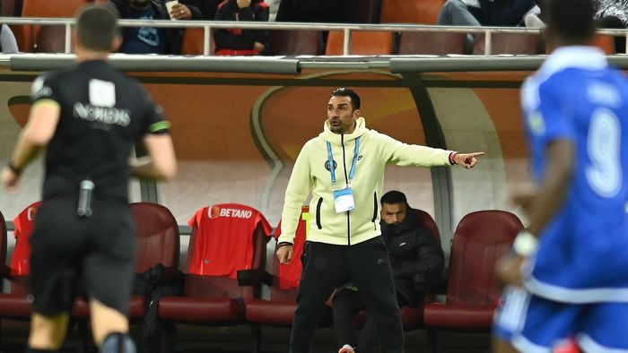 Cornel Dinu, atac devastator la Elias Charalambous, după gestul obscen de la Dinamo - FCSB 0-1!