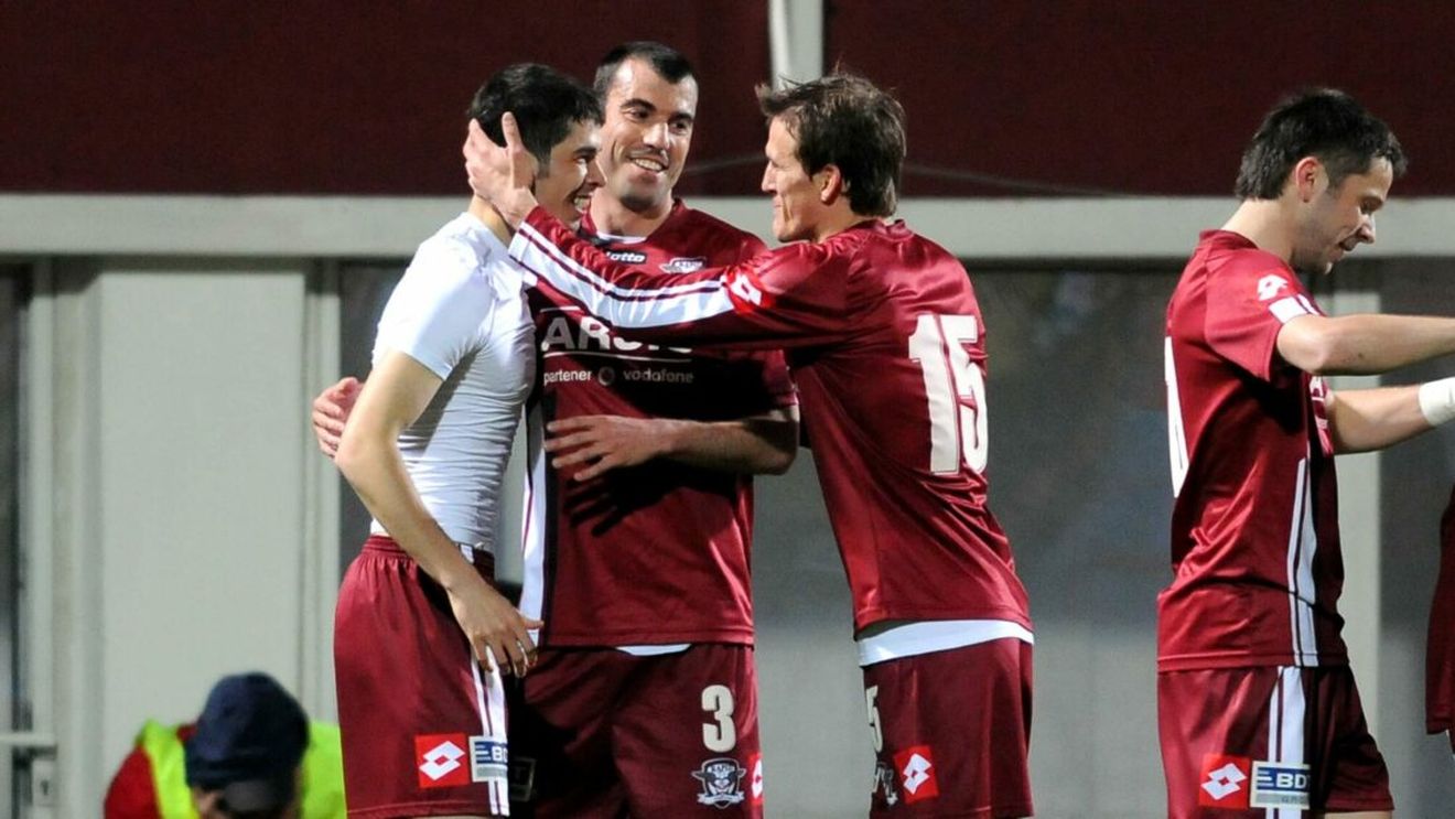 Gigi Becali i-a pus pe masă un contract de 300.000 de euro pe an fostului căpitan de la Rapid! Mijlocașul a luat imediat decizia în privința transferului