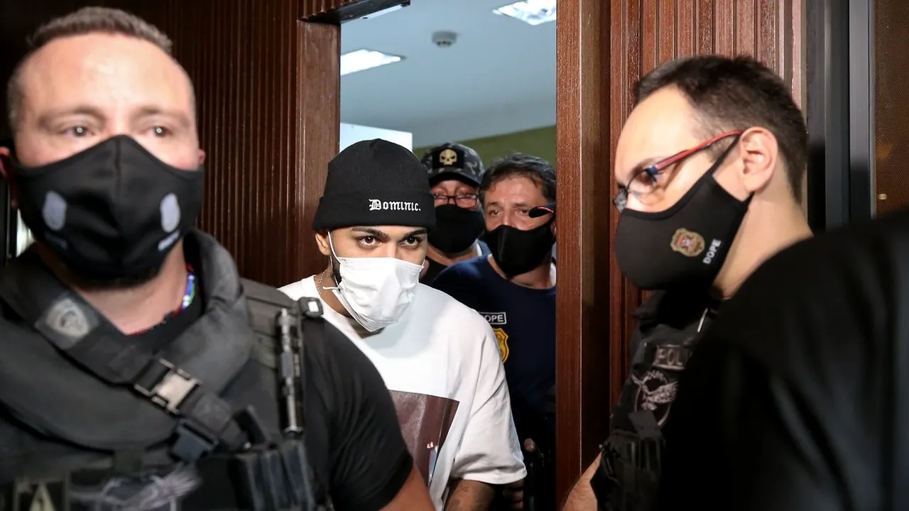 Brazilianul Gabigol a fost arestat! L-au găsit ascuns într-un cazino clandestin din Sao Paulo, unde peste 200 de persoane încălcau regulile anti-COVID