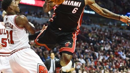 Spre finală! Miami a câștigat iar cu Bulls. "Taurii", nou record negativ!