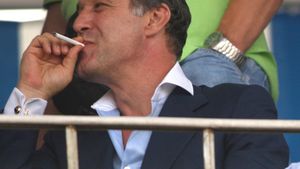 Becali: "Nu fac eu echipa, Dorinel știe asta!"