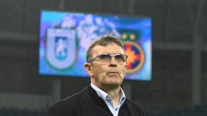 Eugen Neagoe, un car de nervi după Universitatea Craiova - FCSB: „Trebuie să urlăm, să facem circ? S-a făcut toată săptămâna o campanie cum nici Băsescu nu a avut”