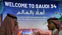 Pakistan e pregătit să invadeze piața cu 400.000 de muncitori calificați pentru Cupa Mondială 2034 din Arabia Saudită
