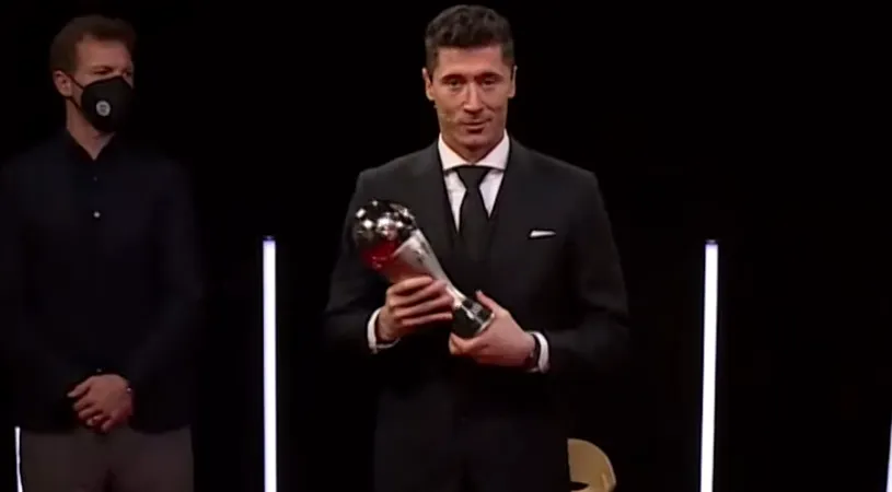 Robert Lewandowski și-a luat revanșa în fața rivalului Leo Messi! Starul lui Bayern, jucătorul anului în gala FIFA The Best 2021. Cum arată „cel mai bun 11”