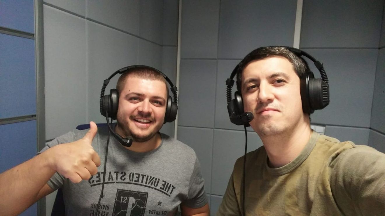 Jurnalistul Mihai Dolinschi, condus pe ultimul drum la doar 29 de ani! Emil Grădinescu a tras concluzia: „Ar fi devenit cel mai bun comentator din România!” | VIDEO