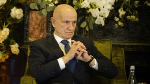 S-a aflat pensia specială pe care George Copos o ia de la statul român, după ce a fost senator