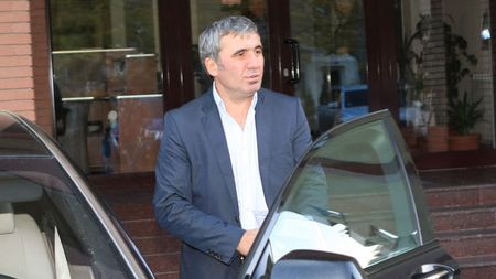Hagi mai are 3 zile ca să aleagă naționala!** FRF: "Negocierile se vor finaliza luni"