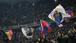 Trei de bine în fotbalul nostru din ultima săptămână: „Mândria de a fi români cu argumente prin fanii, stadionul și jucătorii FCSB, alături de fair-play-ul onorant al lui Răzvan Lucescu și un elogiu performanței din umbră”