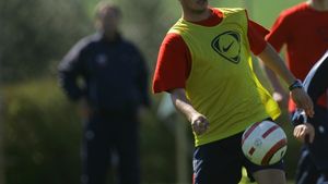 Tudose visează: "Sper să fiu noul Rădoi la Steaua"
