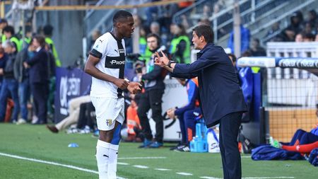 Chivu vrea să cumpere „diamantul” de la Parma