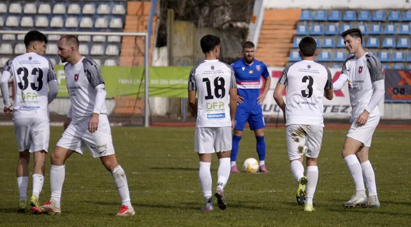 CSC Șelimbăr și-a luat revanșa în fața SCM Râmnicu Vâlcea în ultimul test înainte de reluarea Ligii 2. Eugen Beza, pus pe glume la întrebarea despre evitarea retrogradării