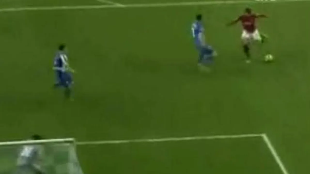 Gazdele au uitat o lecție esențială: nu-l lăsa pe Chicharito în careu!** VIDEO Ce a reușit mexicanul la Wigan și golul senzațional al lui Van Persie