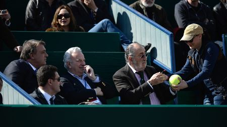 S-a stins din viaţă legendarul tenismen Alex Olmedo, omul căruia Ion Ţiriac i-a spus: „Şi eu sunt falit!"