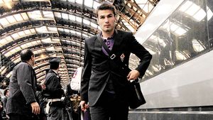 Mutu a mers cu nașu''!