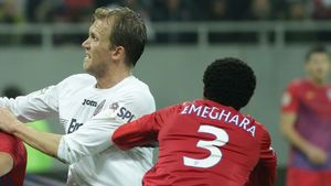 SURPRIZĂ‚ pe piața transferurilor!** "Mutarea asta e prioritară!" Rednic "lovește" unde nu se aștepta nimeni. Jucătorul gonit de Steaua care poate ajunge la Standard: